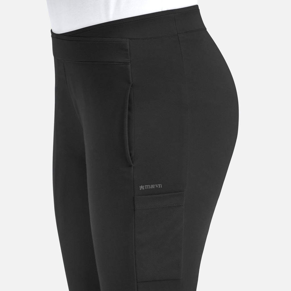 60301 Black View 34