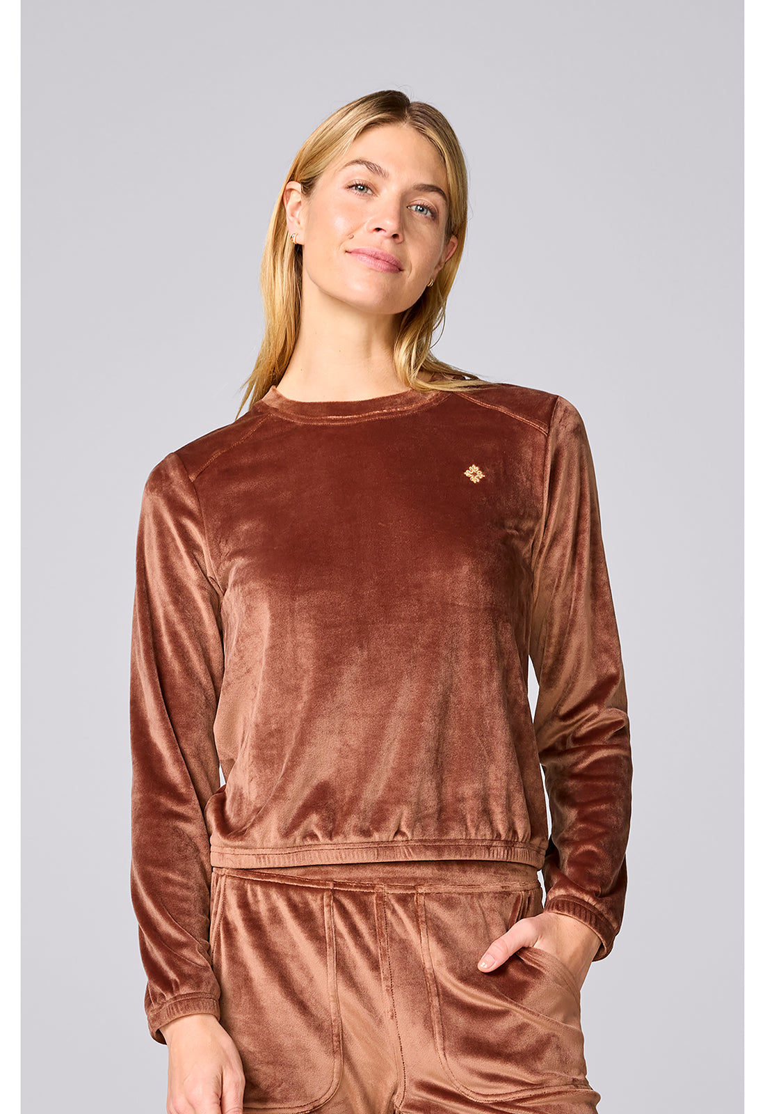 Med Couture Lifestyle Women's MC00046 Women's Velour Pullover