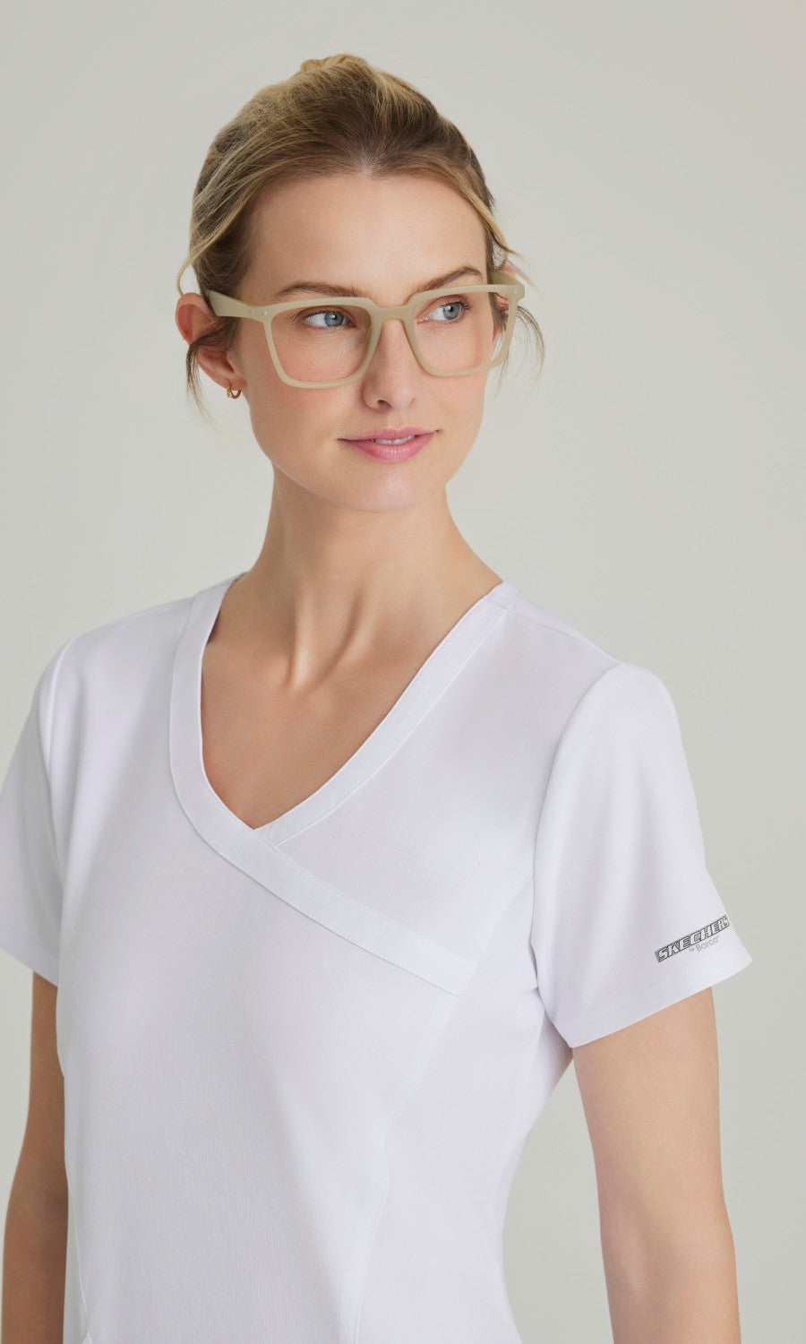 SK102 White Detail