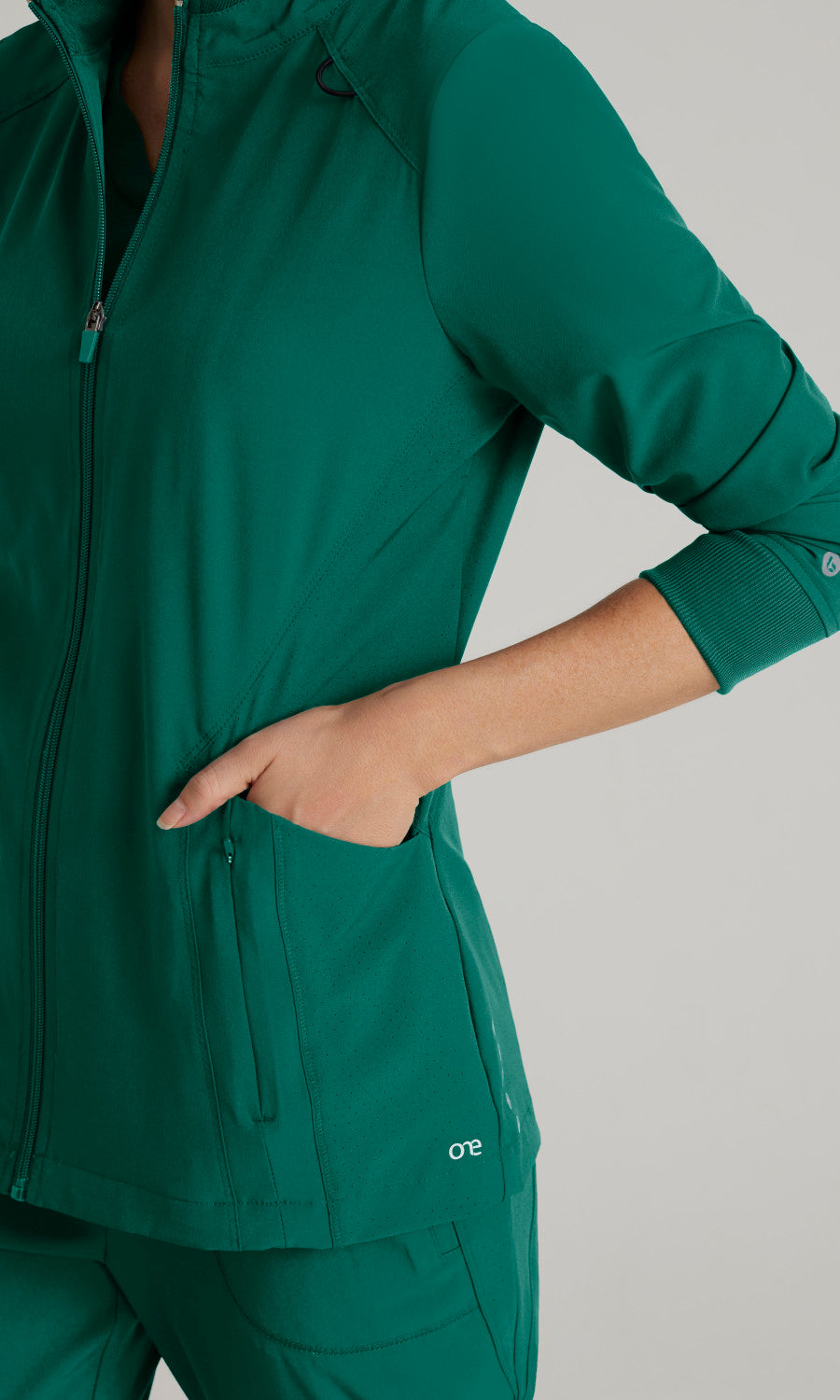 BOW894 Hunter Green Detail